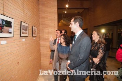 Gala de apertura del Festival de Cortometrajes Almería en corto en la que ha tenido lugar la entrega del premio Almería, tierra de cine al