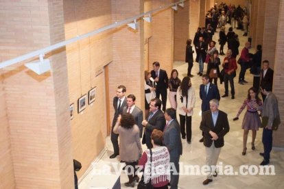 Gala de apertura del Festival de Cortometrajes Almería en corto en la que ha tenido lugar la entrega del premio Almería, tierra de cine al