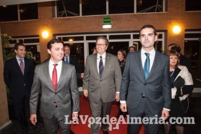 Gala de apertura del Festival de Cortometrajes Almería en corto en la que ha tenido lugar la entrega del premio Almería, tierra de cine al