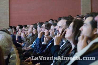 Gala de apertura del Festival de Cortometrajes Almería en corto en la que ha tenido lugar la entrega del premio Almería, tierra de cine al