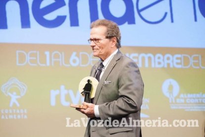 Gala de apertura del Festival de Cortometrajes Almería en corto en la que ha tenido lugar la entrega del premio Almería, tierra de cine al