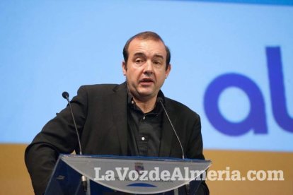 Gala de apertura del Festival de Cortometrajes Almería en corto en la que ha tenido lugar la entrega del premio Almería, tierra de cine al