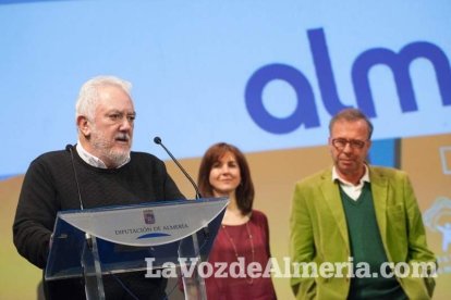 Gala de apertura del Festival de Cortometrajes Almería en corto en la que ha tenido lugar la entrega del premio Almería, tierra de cine al