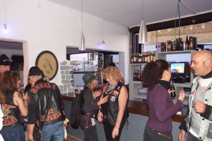 Situado en la mejor costa del Cabo de Gata-Níjar, reinaugura con fiesta para toda la familia. Fotos: JA. Barrios