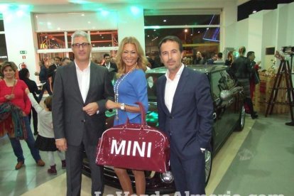 El concesionario BMW Premium Almería de Huércal de Almería presentó los nuevos modelos BMW X1 Y Mini ClubMan. Fotos JA Barrios.