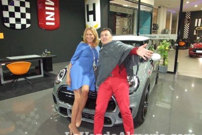 El concesionario BMW Premium Almería de Huércal de Almería presentó los nuevos modelos BMW X1 Y Mini ClubMan. Fotos JA Barrios.