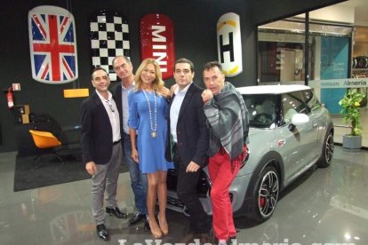 El concesionario BMW Premium Almería de Huércal de Almería presentó los nuevos modelos BMW X1 Y Mini ClubMan. Fotos JA Barrios.