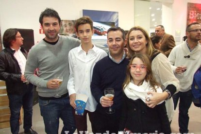 El concesionario BMW Premium Almería de Huércal de Almería presentó los nuevos modelos BMW X1 Y Mini ClubMan. Fotos JA Barrios.