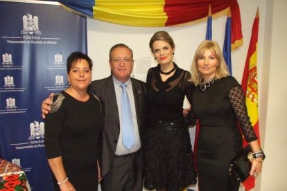El acto ha sido organizado por el viceconsulado que preside la cónsul Florenţa Ciobotaru Fotos: JA BARRIOS