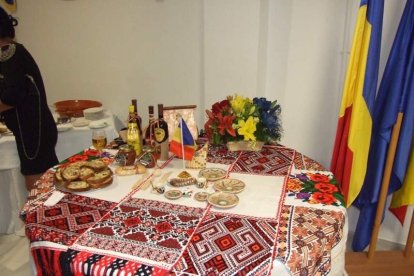 El acto ha sido organizado por el viceconsulado que preside la cónsul Florenţa Ciobotaru Fotos: JA BARRIOS