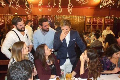 Alumnos de 4º de Fisioterapia de la UAL celebran su cena de Navidad. Medio centenar de alumnos del grado de Fisioterapia se reúnen en el R