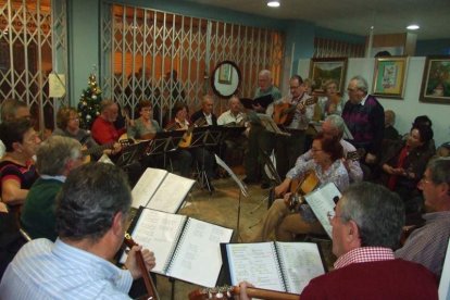 La Asociación de Docentes Jubilados de Almería inaugura su nueva sede