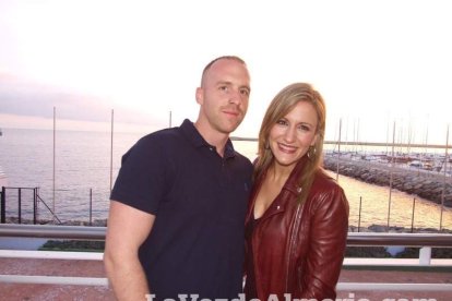 Los deportistas del Crossfit Almería celebran la Navidad en el Club de Mar. Fotos: JA Barrios.