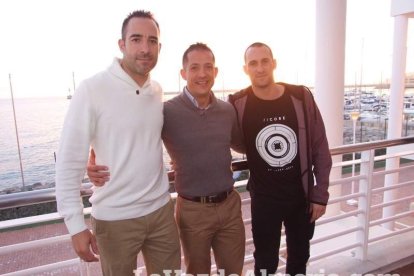 Los deportistas del Crossfit Almería celebran la Navidad en el Club de Mar. Fotos: JA Barrios.