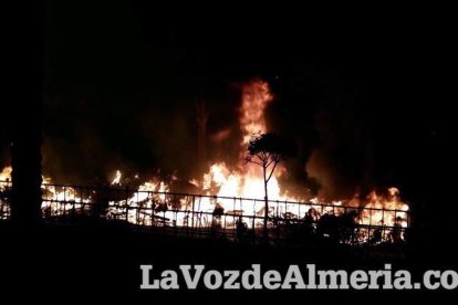 Tensión en Roquetas por la muerte de un inmigrante