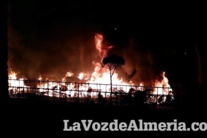 Tensión en Roquetas por la muerte de un inmigrante