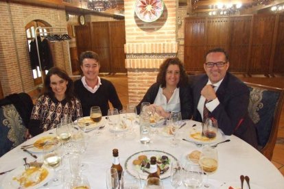 La celebración ha contado con la asistencia de la directora del Máster, Alicia Sáez Schroh. Fotos: JA. Barrios