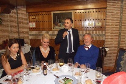 La celebración ha contado con la asistencia de la directora del Máster, Alicia Sáez Schroh. Fotos: JA. Barrios