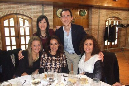 La celebración ha contado con la asistencia de la directora del Máster, Alicia Sáez Schroh. Fotos: JA. Barrios