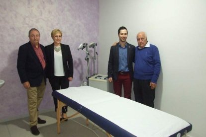 Javier Muro Torres es el responsable del Centro de Fisioterapia de Carretera Alhadra, 37 Fotos: JA Barrios