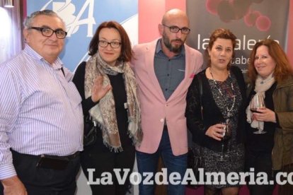 Su propietario, Salvador Rovira, celebró su cumpleaños con la sociedad almeriense