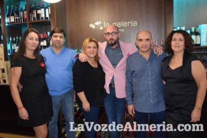 Su propietario, Salvador Rovira, celebró su cumpleaños con la sociedad almeriense