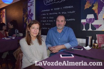 Su propietario, Salvador Rovira, celebró su cumpleaños con la sociedad almeriense