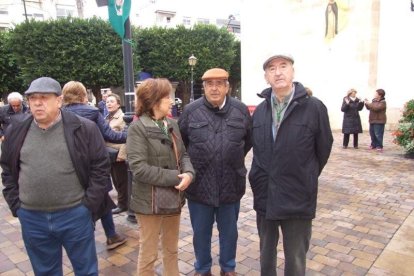 El mal tiempo no puede con los romeros. Cinco mil personas han asistido a la Romería de la Patrona a Torregarcía. Fotos: JA Barrios