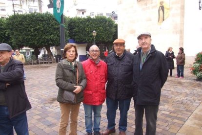 El mal tiempo no puede con los romeros. Cinco mil personas han asistido a la Romería de la Patrona a Torregarcía. Fotos: JA Barrios