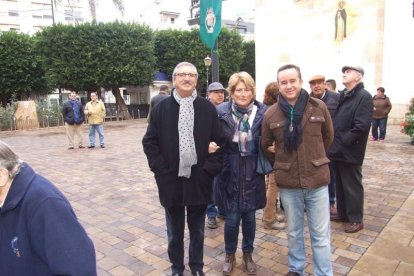 El mal tiempo no puede con los romeros. Cinco mil personas han asistido a la Romería de la Patrona a Torregarcía. Fotos: JA Barrios