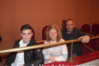 Mar Hernández cuelga el letrero ‘no hay billetes’ en su concierto