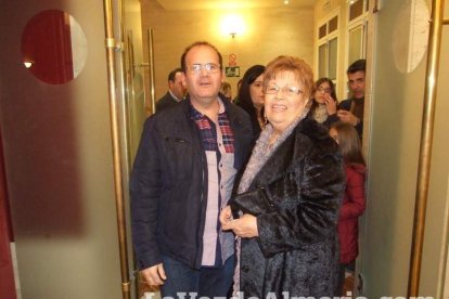 Mar Hernández cuelga el letrero ‘no hay billetes’ en su concierto