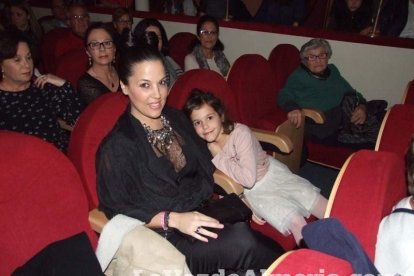 Mar Hernández cuelga el letrero ‘no hay billetes’ en su concierto