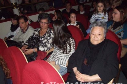 Mar Hernández cuelga el letrero ‘no hay billetes’ en su concierto