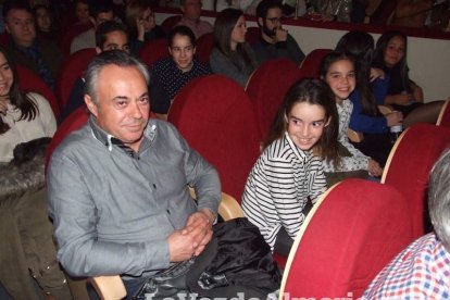 Mar Hernández cuelga el letrero ‘no hay billetes’ en su concierto