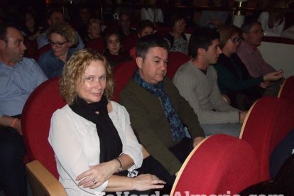 Mar Hernández cuelga el letrero ‘no hay billetes’ en su concierto