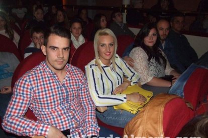 Mar Hernández cuelga el letrero ‘no hay billetes’ en su concierto