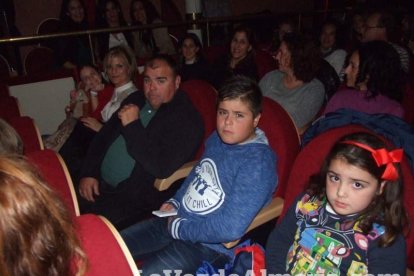 Mar Hernández cuelga el letrero ‘no hay billetes’ en su concierto