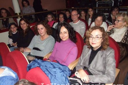 Mar Hernández cuelga el letrero ‘no hay billetes’ en su concierto