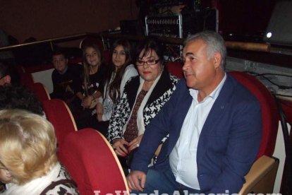 Mar Hernández cuelga el letrero ‘no hay billetes’ en su concierto