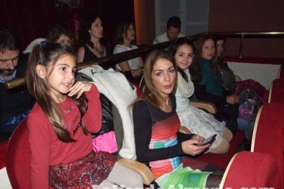 Mar Hernández cuelga el letrero ‘no hay billetes’ en su concierto