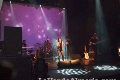 Mar Hernández cuelga el letrero ‘no hay billetes’ en su concierto