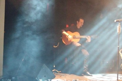 Mar Hernández cuelga el letrero ‘no hay billetes’ en su concierto