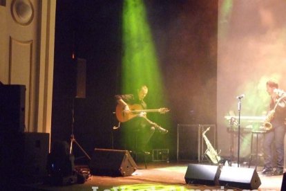 Mar Hernández cuelga el letrero ‘no hay billetes’ en su concierto