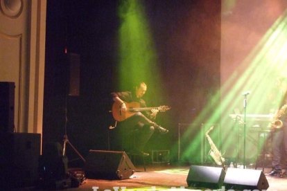 Mar Hernández cuelga el letrero ‘no hay billetes’ en su concierto