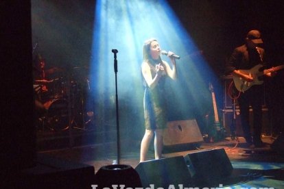 Mar Hernández cuelga el letrero ‘no hay billetes’ en su concierto