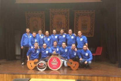 Juan Soto Quiles dirige esta formación y es autor de la letra y música del repertorio.