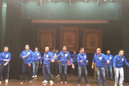 Juan Soto Quiles dirige esta formación y es autor de la letra y música del repertorio.