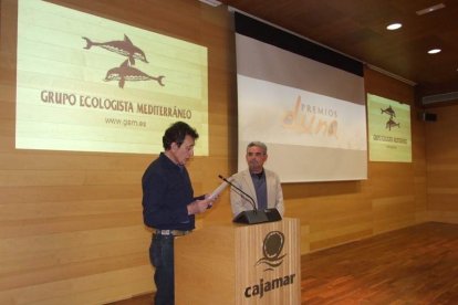 El cantante Manolo García ejerció de introductor en la gala celebrada en la Casa de las Mariposas. Fotos: JA Barrios