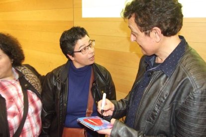 El cantante Manolo García ejerció de introductor en la gala celebrada en la Casa de las Mariposas. Fotos: JA Barrios